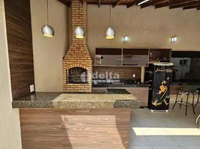 Casa com 3 Quartos à venda, 230m² no Alto Umuarama, Uberlândia