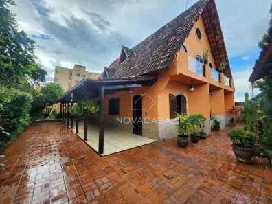 Casa com 6 Quartos à venda, 333m² no Santa Amélia, Belo Horizonte