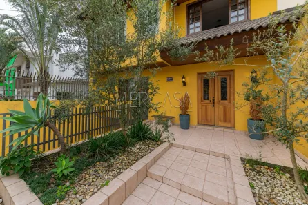 Casa com 3 Quartos à venda, 281m² no Mercês, Curitiba
