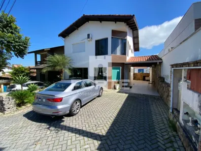 Casa de Condomínio com 3 Quartos à venda, 250m² no Parque Residencial Itapeti, Mogi das Cruzes