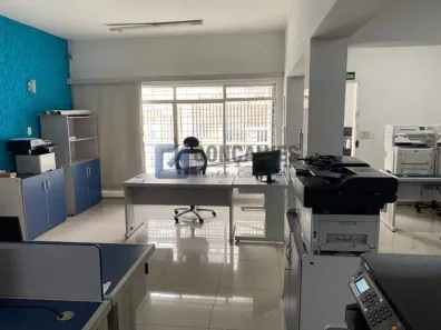 Imóvel Comercial à venda, 231m² no Barcelona, São Caetano do Sul
