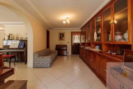 Casa com 3 Quartos à venda, 250m² no Jardim Social, Curitiba