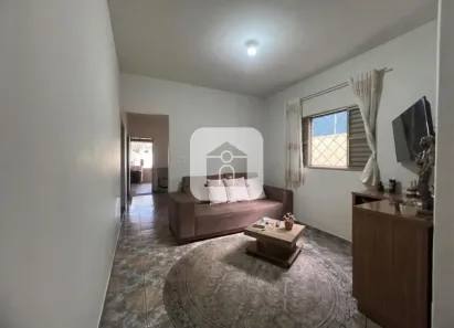 Casa com 3 Quartos à venda, 240m² no São Judas, Araguari