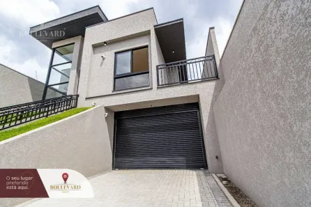 Casa com 4 Quartos à venda, 255m² no Guabirotuba, Curitiba