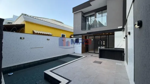 Casa de Condomínio com 3 Quartos à venda, 195m² no Jacarepaguá, Rio de Janeiro