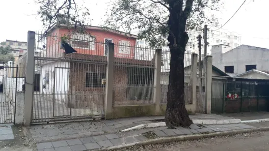 Lote/Terreno com 1 Quarto à venda, 350m² no Cristal, Porto Alegre