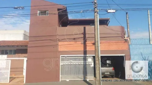 Sobrado com 7 Quartos à venda, 207m² no Centro, Araraquara
