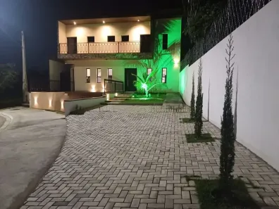 Sobrado com 3 Quartos à venda, 283m² no Quiririm, Taubaté