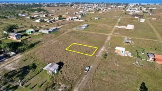 Lote/Terreno à venda, 300m² no Arroio Do Silva, Balneário Arroio do Silva