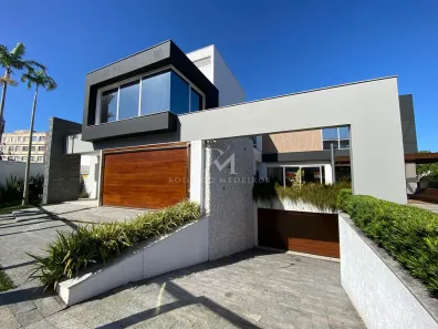 Casa com 4 Quartos à venda, 900m² no Coqueiros, Florianópolis