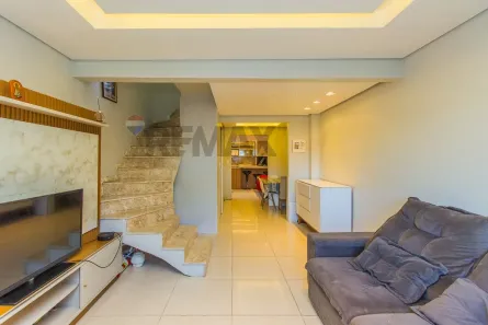 Sobrado com 2 Quartos à venda, 104m² no Rio Branco, Canoas