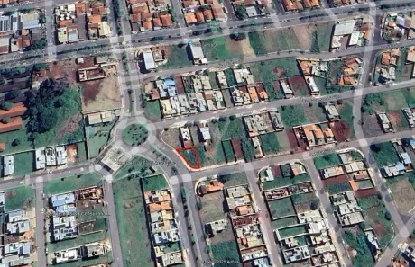 Lote/Terreno à venda, 330m² no Residencial Ravena, Araraquara