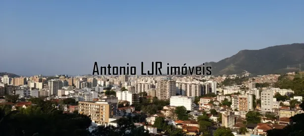 Casa com 9 Quartos à venda, 262m² no Grajaú, Rio de Janeiro