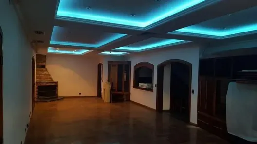 com 4 Quartos para alugar, 920m² no Vila Moinho Velho, São Paulo