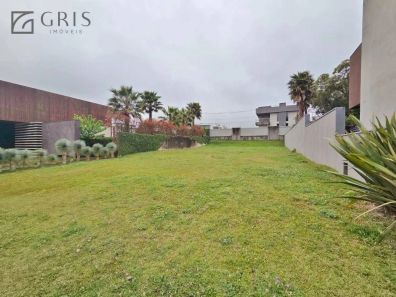 Lote/Terreno à venda, 667m² no Campo Comprido, Curitiba