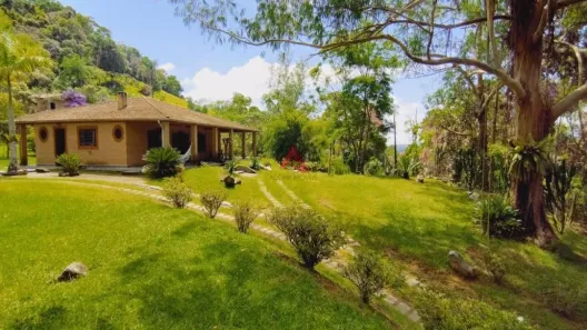 Fazenda/Sítio com 3 Quartos à venda, 30000m² no Paraibuna, Paraibuna