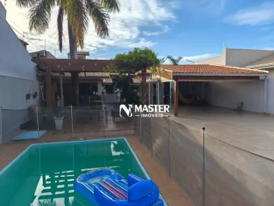 Casa com 2 Quartos à venda, 200m² no Jardim Aeroporto, Marília