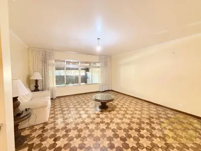 Casa com 3 Quartos para alugar, 250m² no Jardim Aeroporto, São Paulo