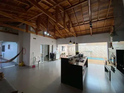 Casa com 3 Quartos à venda, 187m² no São Vicente, Londrina