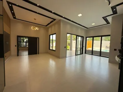Casa com 3 Quartos à venda, 270m² no Jardim Paris VI, Maringá