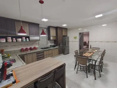 Casa com 3 Quartos à venda, 210m² no Parque Almerinda Pereira Chaves, Jundiaí