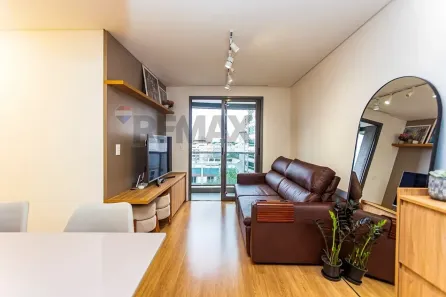 Apartamento com 2 Quartos para alugar, 59m² no Centro, Curitiba
