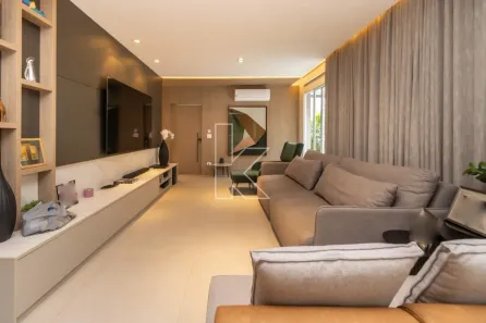 Casa com 4 Quartos à venda, 247m² no Granja Julieta, São Paulo