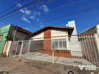 Casa com 2 Quartos à venda, 151m² no Centro, Uberaba