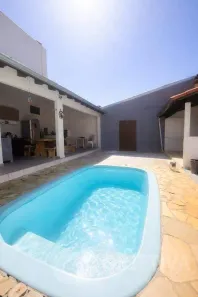 Casa com 2 Quartos à venda, 130m² no Jardim Holanda, Uberlândia
