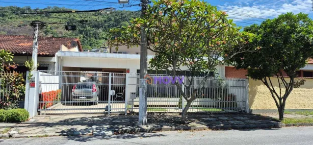 Casa com 5 Quartos à venda, 360m² no São Francisco, Niterói