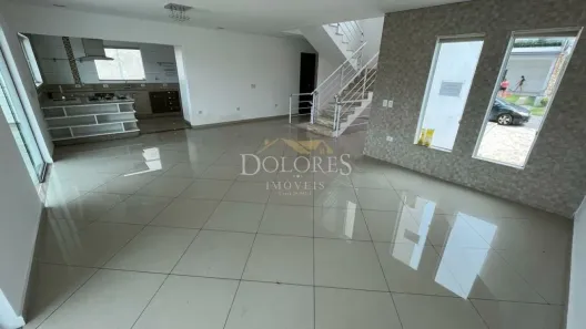 Casa de Condomínio com 3 Quartos para alugar, 270m² no Parque Residencial Itapeti, Mogi das Cruzes