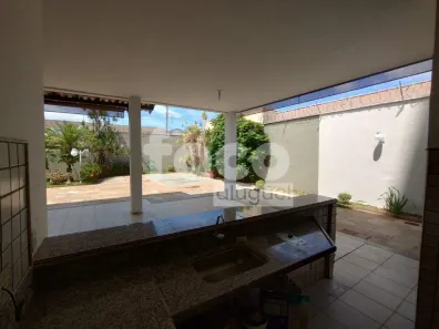 Imóvel Comercial com 5 Quartos para alugar, 394m² no Nossa Senhora Aparecida, Uberlândia
