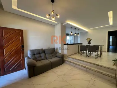 Casa com 3 Quartos à venda, 156m² no Castelo, Belo Horizonte