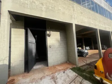 Galpão/Depósito/Armazém para venda ou aluguel, 360m² no Jardim Canadá, Nova Lima