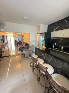 Casa de Condomínio com 4 Quartos à venda, 206m² no Beija-Flor II, Uberaba