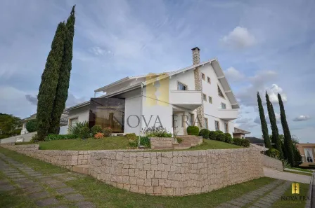 Casa de Condomínio com 4 Quartos para alugar, 598m² no Campo Comprido, Curitiba