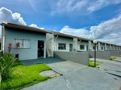 Casa de Condomínio com 2 Quartos à venda, 63m² no Setor Cristina, Trindade