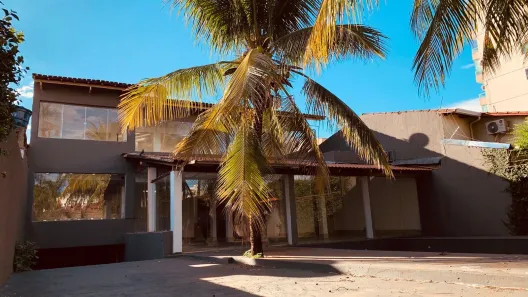 Casa com 3 Quartos à venda, 302m² no Jardim América, Goiânia