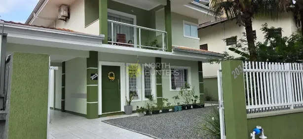 Casa com 4 Quartos à venda, 250m² no Anita Garibaldi, Joinville