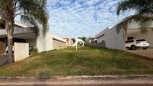 Lote/Terreno à venda, 360m² no Condomínio Residencial Gaudi, Anápolis
