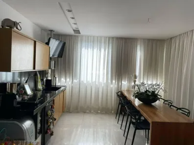 Apartamento com 3 Quartos à venda, 180m² no Santa Lúcia, Belo Horizonte