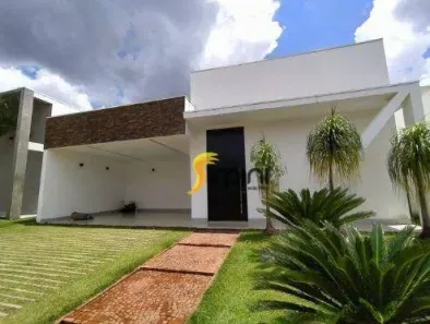 Casa de Condomínio com 3 Quartos para alugar, 240m² no Jardim Sul, Uberlândia