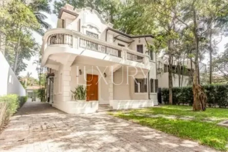 Casa com 3 Quartos para alugar, 294m² no Jardim América, São Paulo