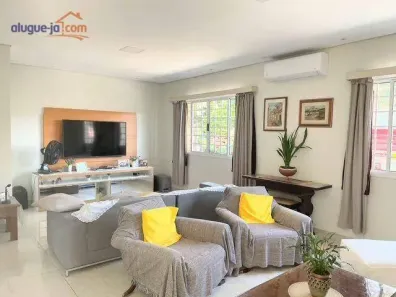 Sobrado com 3 Quartos para alugar, 440m² no Vila Betânia, São José dos Campos