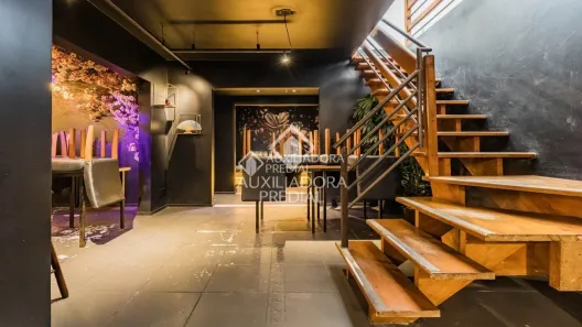 Casa com 5 Quartos à venda, 300m² no Três Figueiras, Porto Alegre