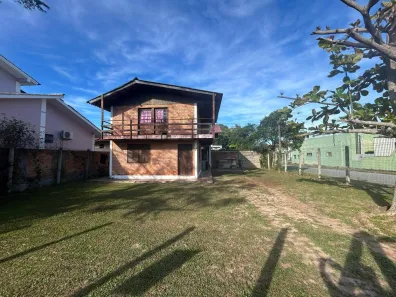 Casa com 2 Quartos à venda, 71m² no Centro, Garopaba