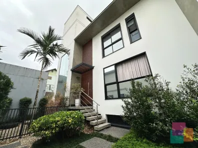 Casa de Condomínio com 3 Quartos à venda, 339m² no América, Joinville