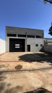 Prédio Comercial para alugar, 259m² no Jardim Olímpico, Maringá