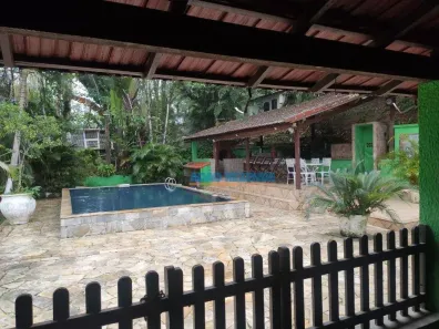 Fazenda/Sítio com 3 Quartos à venda, 400m² no Parque Boneville, Magé