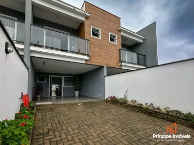 Casa com 3 Quartos à venda, 120m² no Guanabara, Joinville